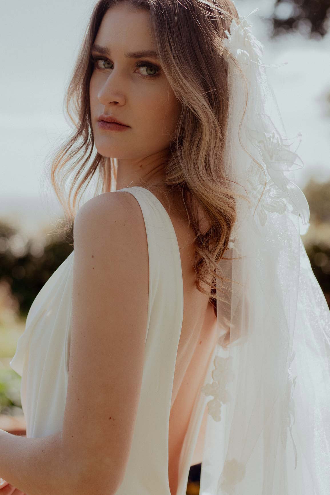Lily veil